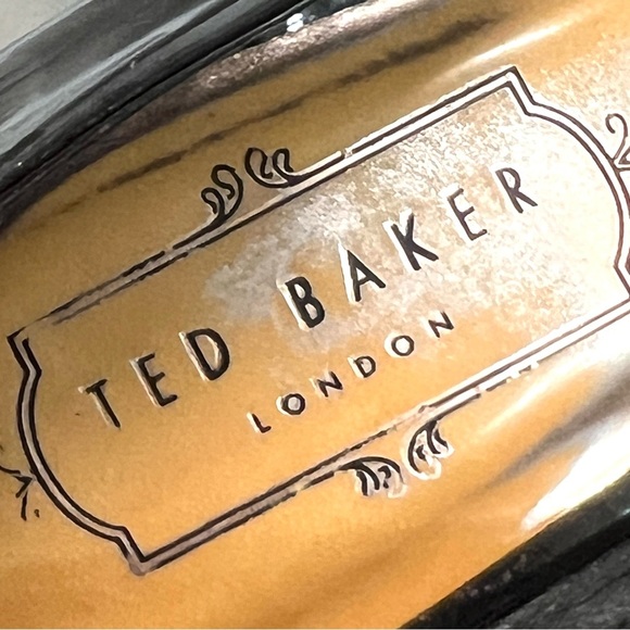 Elegant Black Stiletto Heels - Picture 15 of 16